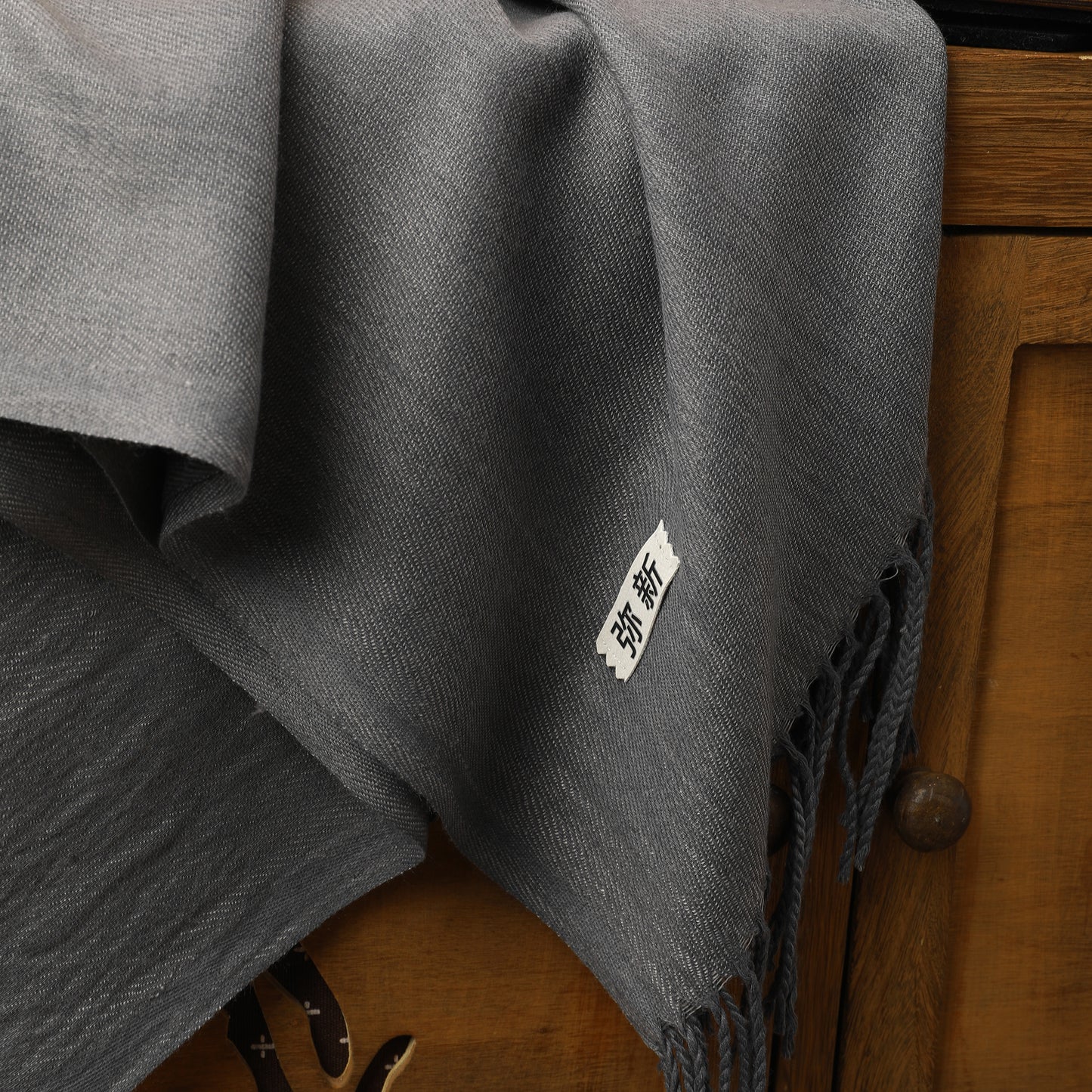 弥新 MIXIN Grey Wool Scarf